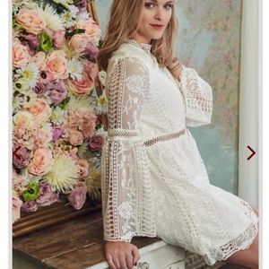 Bell Sleeve crochet dress (off white)